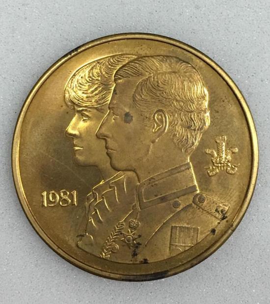 เหรียญพระราชพิธีอภิเสกสมรส เมืองอังกฤษ ปี 1981